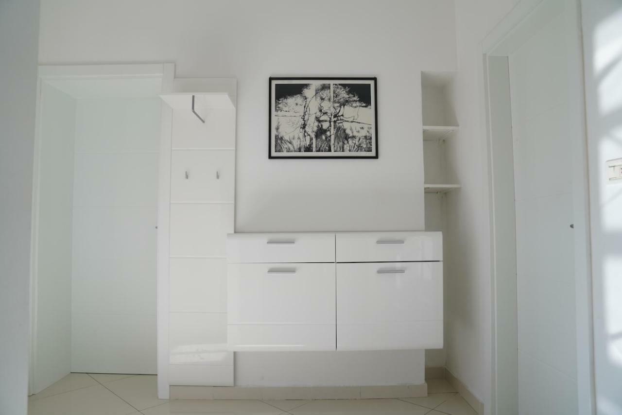 Sesar Apartments Krk - No. 2 Vinko Krk Town Eksteriør billede