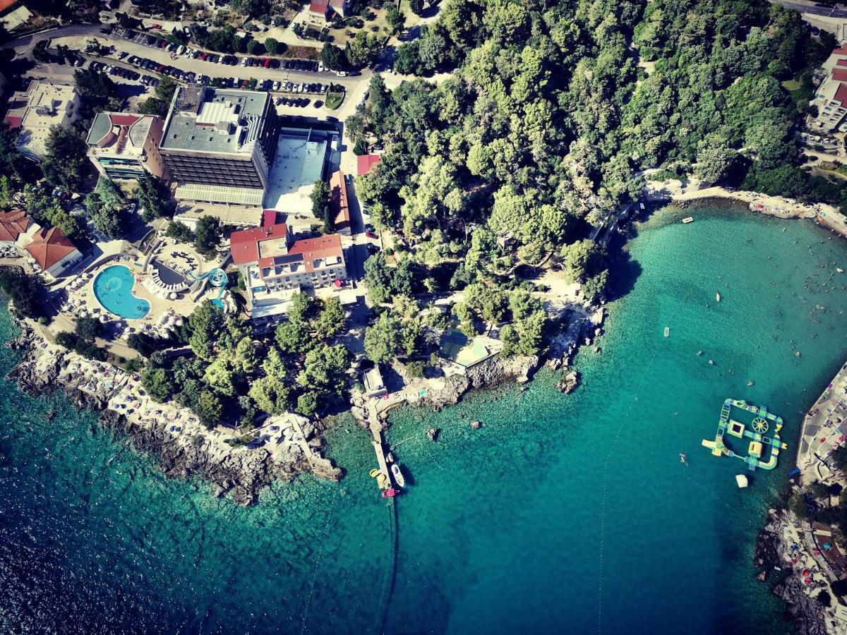 Sesar Apartments Krk - No. 2 Vinko Krk Town Eksteriør billede